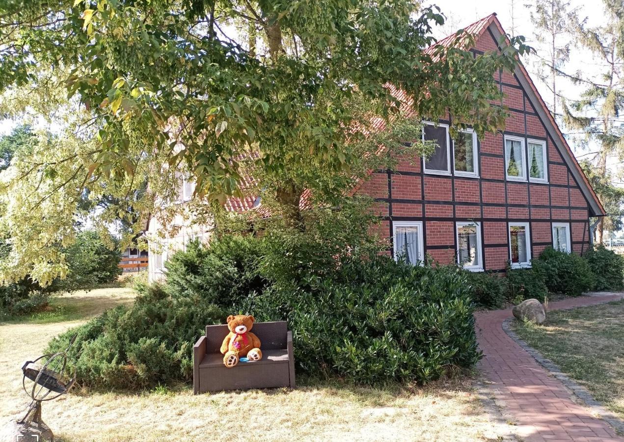Ihr Ferien Hotel Brunnenhof Suhlendorf Luaran gambar