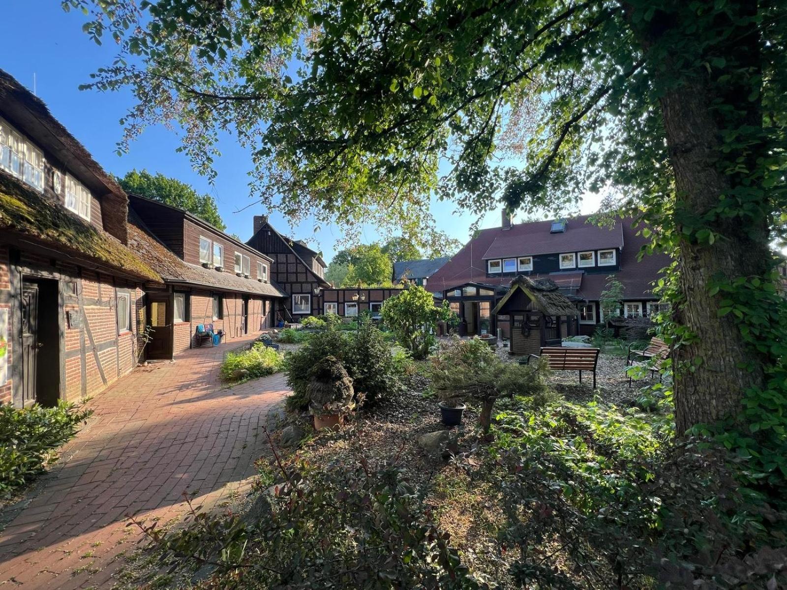 Ihr Ferien Hotel Brunnenhof Suhlendorf Luaran gambar